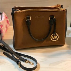 Michael Kors Teagen Small Satchel.Crossbody
